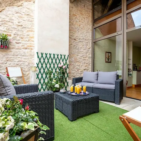 La Maison De L'oiselier Holiday home
